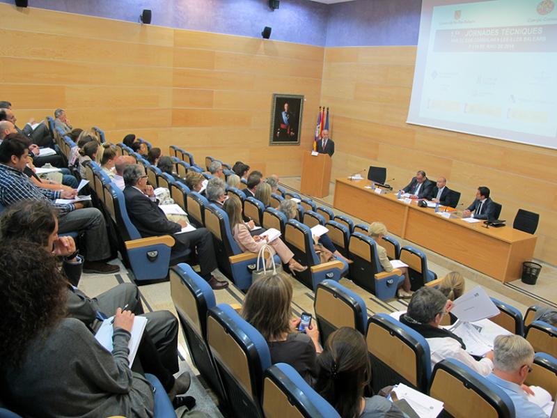 La Cámara presenta al cuerpo consular de Baleares los servicios para el emprendedor